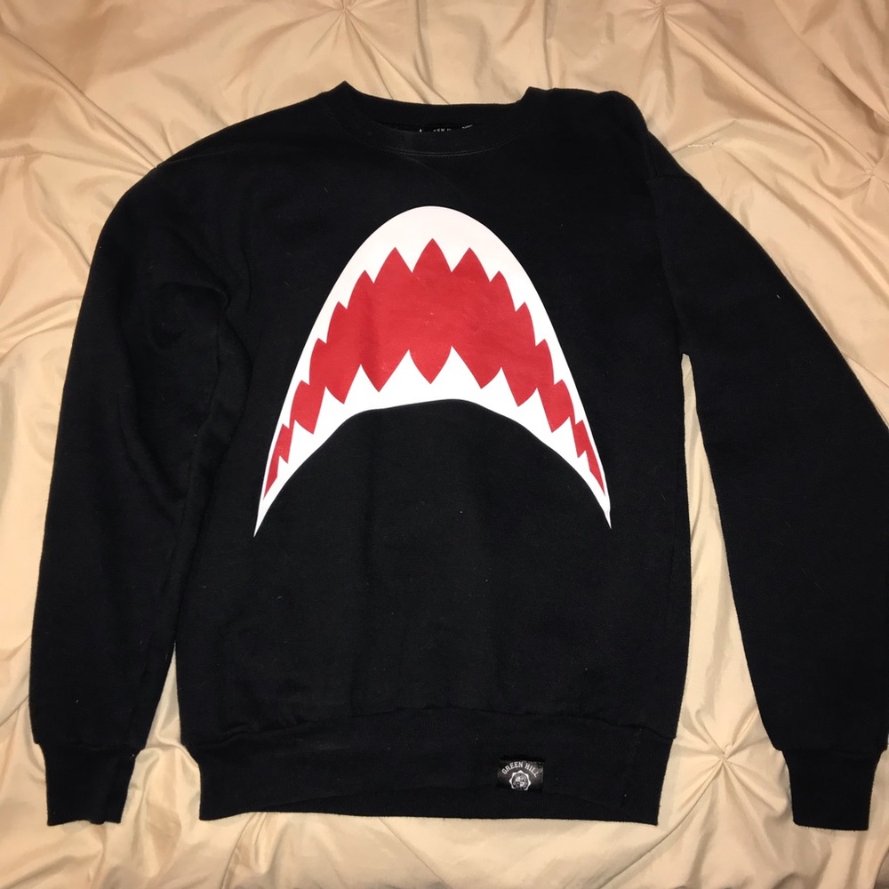 Green Hill phantom Shark jaws pullover